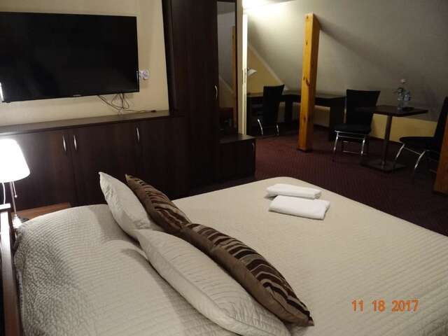 Отели типа «постель и завтрак» Pensjonat Sala Bankietowa 